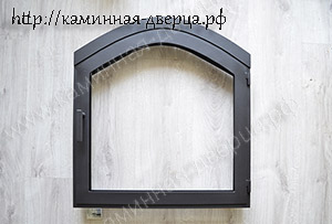 №55-да. Арочная дверь камина с наличником арки