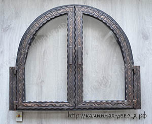 Двустворчатая каминная дверь с термостойкой стеклокерамикой Robax 27
