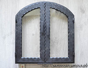 Двустворчатая каминная дверь с термостойкой стеклокерамикой Robax 29
