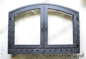 Двустворчатая каминная дверь с термостойкой стеклокерамикой Robax 44