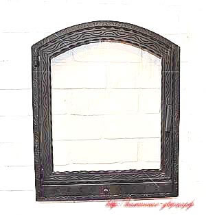 №5-да. Дверца для камина с термостойкой стеклокерамикой, арка, регулируемое поддувало, наличник "лотос"