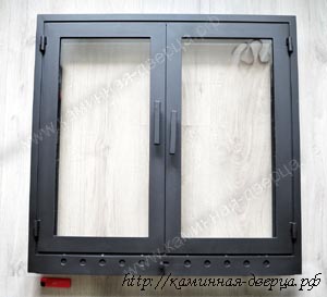 Двустворчатая каминная дверь с термостойкой стеклокерамикой Robax 41